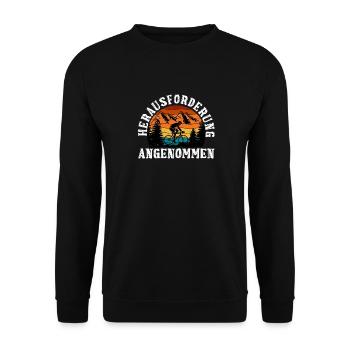 Radfahren HERAUSFORDERUNG ANGENOMMEN Lustig - Unisex Pullover - Schwarz - Vorne - Alina (178cm) & Michal (187cm)