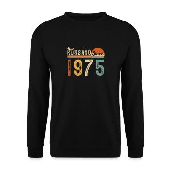 Bester Ehemann seit 1975 - Unisex Pullover - Schwarz - Vorne - Alina (178cm) & Michal (187cm)