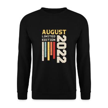 August 2022 - Birthday gift August 2022 August - Unisex Sweatshirt - black - Front - Alina (178cm) & Michal (187cm)