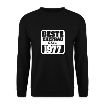 Woman 1977 - Unisex Sweatshirt - black - Front - Alina (178cm) & Michal (187cm)