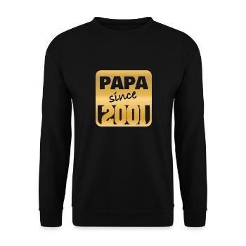 Papa 2001 - Unisex Sweatshirt - black - Front - Alina (178cm) & Michal (187cm)