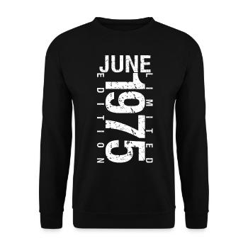June 1975 June birthday gift June 1975 - Unisex Sweatshirt - black - Front - Alina (178cm) & Michal (187cm)