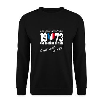 Né en 1973 - Coq aux couleurs françaises - Sweat-shirt Unisexe - noir - Devant - Alina (178cm) & Michal (187cm)