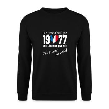 Né en 1977 - Coq aux couleurs françaises - Sweat-shirt Unisexe - noir - Devant - Alina (178cm) & Michal (187cm)