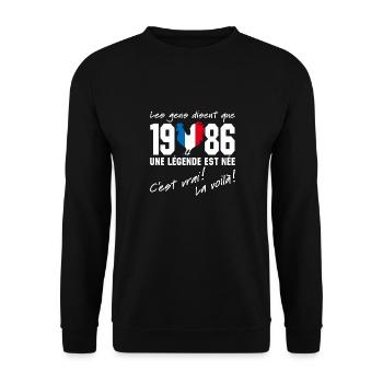 Né en 1986 - Coq aux couleurs françaises - Sweat-shirt Unisexe - noir - Devant - Alina (178cm) & Michal (187cm)