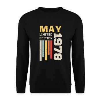 May 1978 - Birthday gift born in May 1978 May - Unisex Sweatshirt - black - Front - Alina (178cm) & Michal (187cm)
