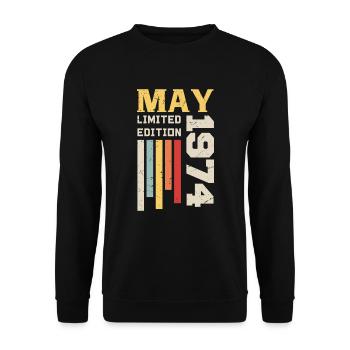 Mai 1974 - Geburtstagsgeschenk geboren im Mai 1974 Mai - Unisex Pullover - Schwarz - Vorne - Alina (178cm) & Michal (187cm)