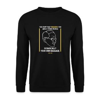 Carl Jung Quote Translated To Gen Z - Baggage - Unisex Pullover - Schwarz - Vorne - Alina (178cm) & Michal (187cm)