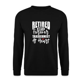 retired taxidermist forever at heart Design - Unisex Pullover - Schwarz - Vorne - Alina (178cm) & Michal (187cm)