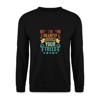 Vintage I'm Silently Judging Your Trees An - Unisex Pullover - Schwarz - Vorne - Alina (178cm) & Michal (187cm)