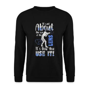 Camera Heartbeat - Unisex Sweatshirt - black - Front - Alina (178cm) & Michal (187cm)