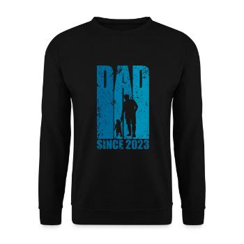 DAD SINCE 2023 DAD-TO-BE - Unisex Sweatshirt - black - Front - Alina (178cm) & Michal (187cm)