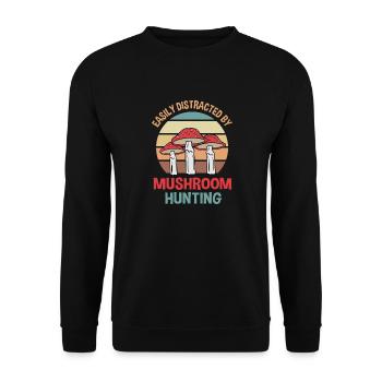 Lustiger Spruch „Abgelenkt durch Pilze“ - Unisex Pullover - Schwarz - Vorne - Alina (178cm) & Michal (187cm)