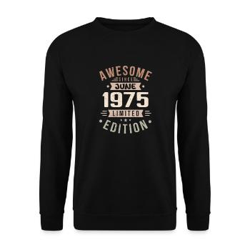 June 1975 Birthday June 1975 Gift June 1975 - Unisex Sweatshirt - black - Front - Alina (178cm) & Michal (187cm)