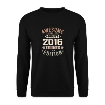 August 2016 Birthday in August 2016 Vintage 2016 - Unisex Sweatshirt - black - Front - Alina (178cm) & Michal (187cm)