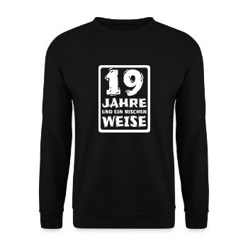 Weisheit 19 - Unisex Pullover - Schwarz - Vorne - Alina (178cm) & Michal (187cm)