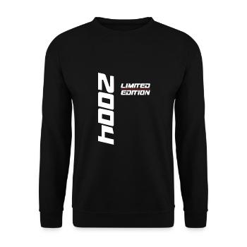 2004 Jahrgang Gamer 18. Geburtstag Geschenk - Unisex Pullover - Schwarz - Vorne - Alina (178cm) & Michal (187cm)