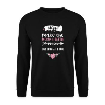 Moms make the world a better pla... - Unisex Pullover - Schwarz - Vorne - Alina (178cm) & Michal (187cm)