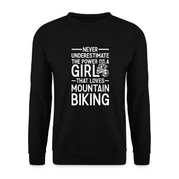 Biker Never Underestimate The Power Of A Girl - Unisex Pullover - Schwarz - Vorne - Alina (178cm) & Michal (187cm)