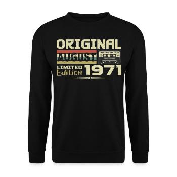 August 1971 - Born August 1971 Built August 1971 - Unisex Sweatshirt - black - Front - Alina (178cm) & Michal (187cm)