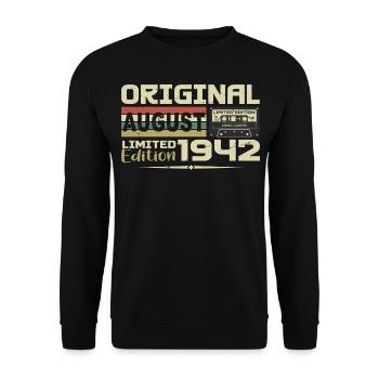 August 1942 - Born August 1942 Built August 1942 - Unisex Sweatshirt - black - Front - Alina (178cm) & Michal (187cm)