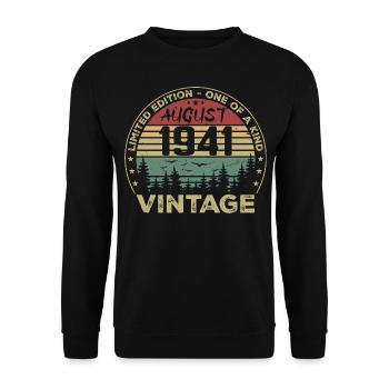 Vintage 1941 Millésime Août 1941 August 1941 Août - Unisex Sweatshirt - black - Front - Alina (178cm) & Michal (187cm)