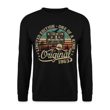 Jahrgang 1963 Geburtstagsgeschenk 1963 Retro 1963 - Unisex Pullover - Schwarz - Vorne - Alina (178cm) & Michal (187cm)