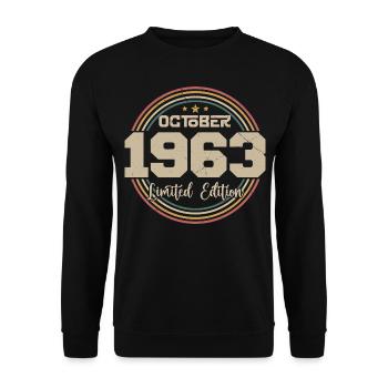 Born in October 1963 Retro Birthday October 1963 - Unisex Sweatshirt - black - Front - Alina (178cm) & Michal (187cm)