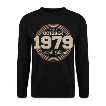 Né en octobre 1979 Retro Anniversaire Octobre 1979 - Sweat-shirt Unisexe - noir - Devant - Alina (178cm) & Michal (187cm)