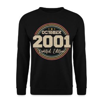 Born in October 2001 Retro Birthday October 2001 - Unisex Sweatshirt - black - Front - Alina (178cm) & Michal (187cm)