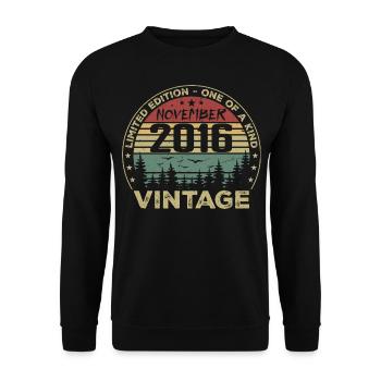 Novembre 2016 Cadeau Vintage - Né en Novembre 2016 - Sweat-shirt Unisexe - noir - Devant - Alina (178cm) & Michal (187cm)