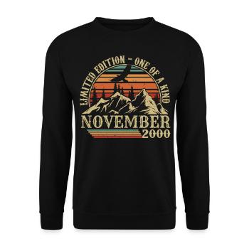 Born in November 2000 - Birthday November 2000 - Unisex Sweatshirt - black - Front - Alina (178cm) & Michal (187cm)