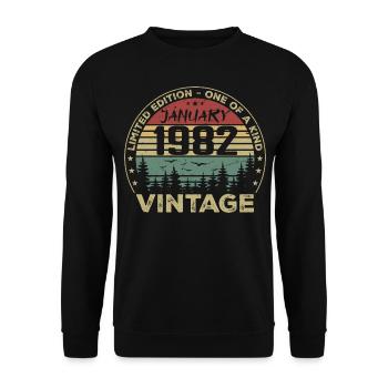 Vintage January 1982 Birthday January 1982 - Unisex Sweatshirt - black - Front - Alina (178cm) & Michal (187cm)