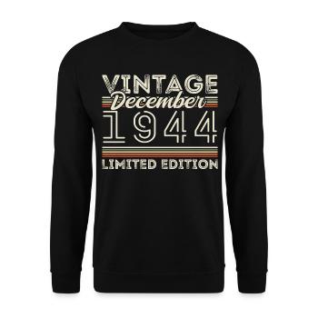 Vintage December 1944 - 81st Anniversary December - Unisex Sweatshirt - black - Front - Alina (178cm) & Michal (187cm)