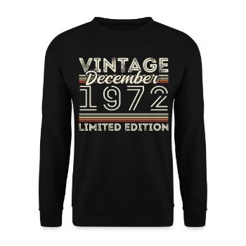 Jahrgang Dezember 1972 - 53. Jubiläum Dezember - Unisex Pullover - Schwarz - Vorne - Alina (178cm) & Michal (187cm)