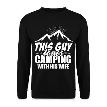 Dieser Typ liebt Camping mit seiner Frau - Unisex Pullover - Schwarz - Vorne - Alina (178cm) & Michal (187cm)