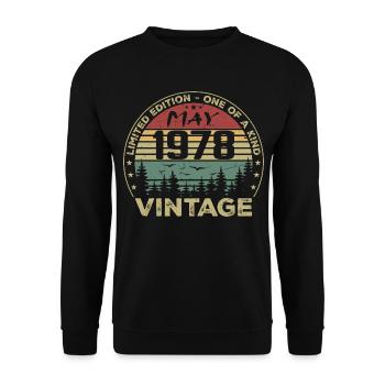Mai 1978 mai 1978, Vintage May 1978 may 1978 - Sweat-shirt Unisexe - noir - Devant - Alina (178cm) & Michal (187cm)