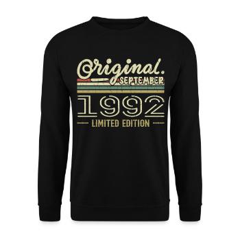 September 1992 Geburtstagsgeschenk September 1992 - Unisex Pullover - Schwarz - Vorne - Alina (178cm) & Michal (187cm)