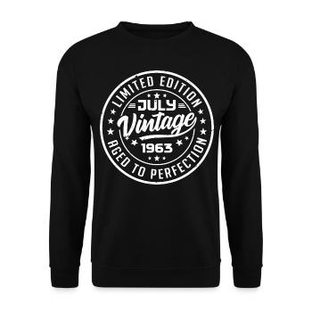Hergestellt im Juli 1963 Vintage Jubiläum 1963 - Unisex Pullover - Schwarz - Vorne - Alina (178cm) & Michal (187cm)