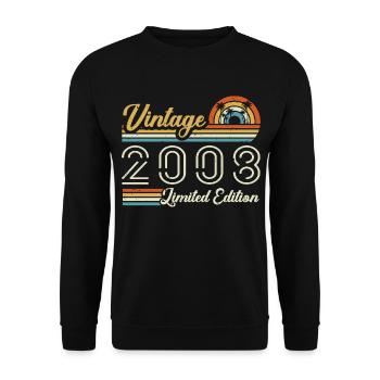 Anniversaire 17 Ans | Millésime 2008 Cadeau 2008 - Sweat-shirt Unisexe - noir - Devant - Alina (178cm) & Michal (187cm)