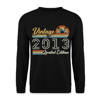 12 Year Anniversary | Vintage 2013 Gift 2013 - Unisex Sweatshirt - black - Front - Alina (178cm) & Michal (187cm)