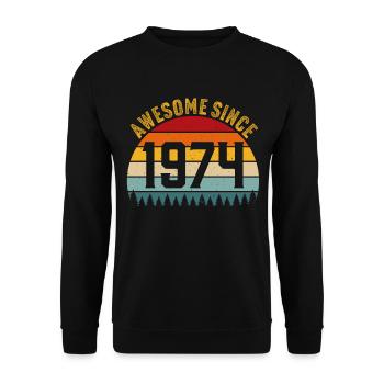 Awesome since 1974 retro t-shirt 1974 - Unisex Pullover - Schwarz - Vorne - Alina (178cm) & Michal (187cm)
