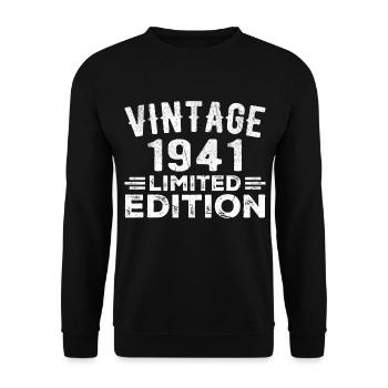 Year of birth 1941 Year of birth 1941 vintage - Unisex Sweatshirt - black - Front - Alina (178cm) & Michal (187cm)