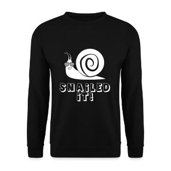 Snailed It - lazy snail with sunglasses - Unisex Sweatshirt - black - Front - Alina (178cm) & Michal (187cm)