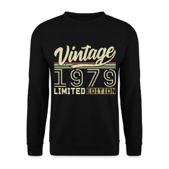 Legend since 1979 Born 1979 Birthday 45 years - Unisex Sweatshirt - black - Front - Alina (178cm) & Michal (187cm)