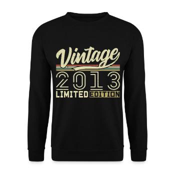 Légende depuis 2013 Né en 2013 Anniversaire 11 ans - Sweat-shirt Unisexe - noir - Devant - Alina (178cm) & Michal (187cm)