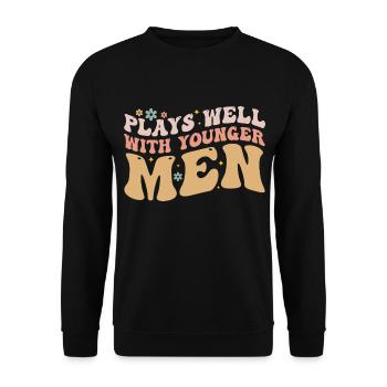 Plays Well With Younger Men - Sweat-shirt Unisexe - noir - Devant - Alina (178cm) & Michal (187cm)