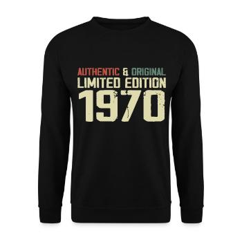 1970 Birthday Gift 1970 Vintage 1970's Retro - Unisex Sweatshirt - black - Front - Alina (178cm) & Michal (187cm)