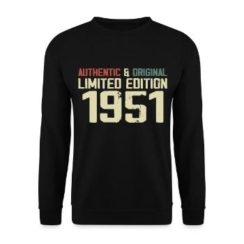 1951 Geburtstagsgeschenk 1951 Jahrgang 1951 Retro - Unisex Pullover - Schwarz - Vorne - Alina (178cm) & Michal (187cm)