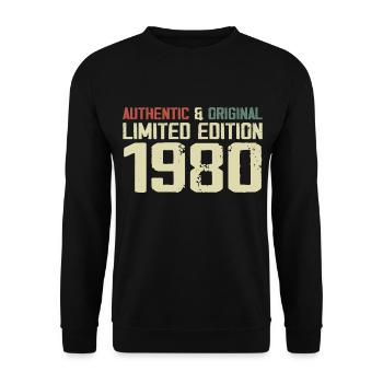 1980 Birthday Gift 1980 Vintage 1980's Retro - Unisex Sweatshirt - black - Front - Alina (178cm) & Michal (187cm)